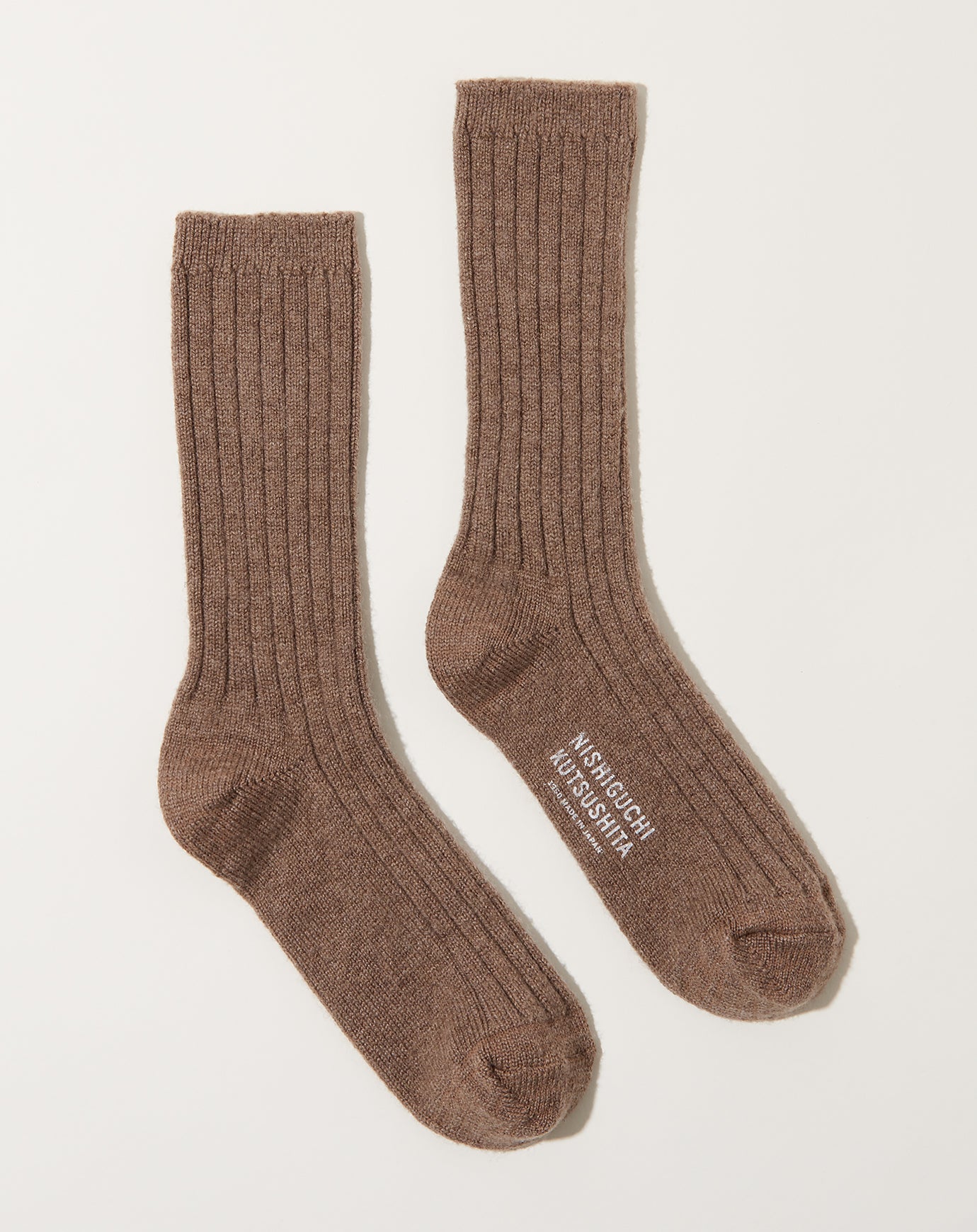 Nishiguchi Kutsushita Cashmere Ribbed Socks in Umber