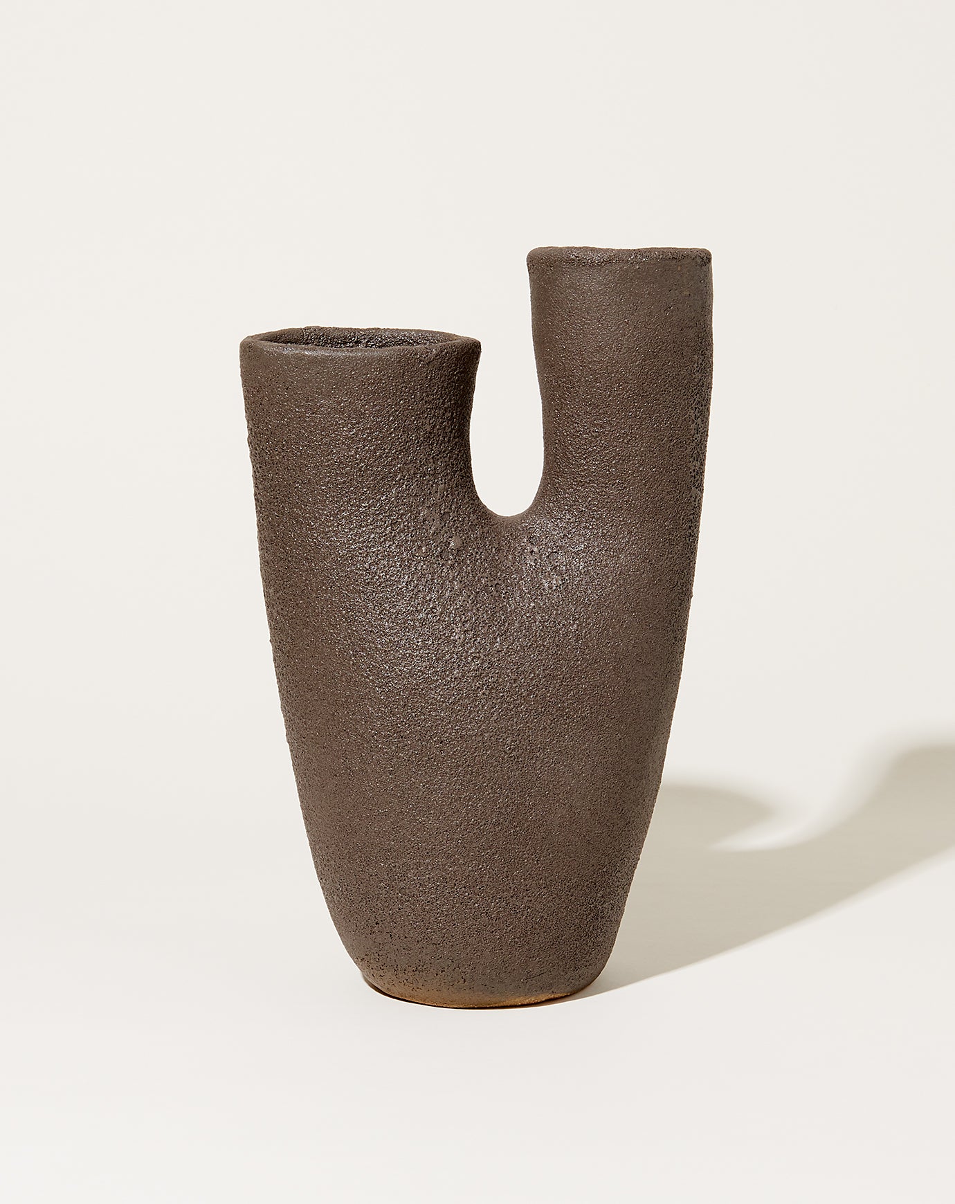 Nur Ceramics Acacia Vessel ° 1 in Black