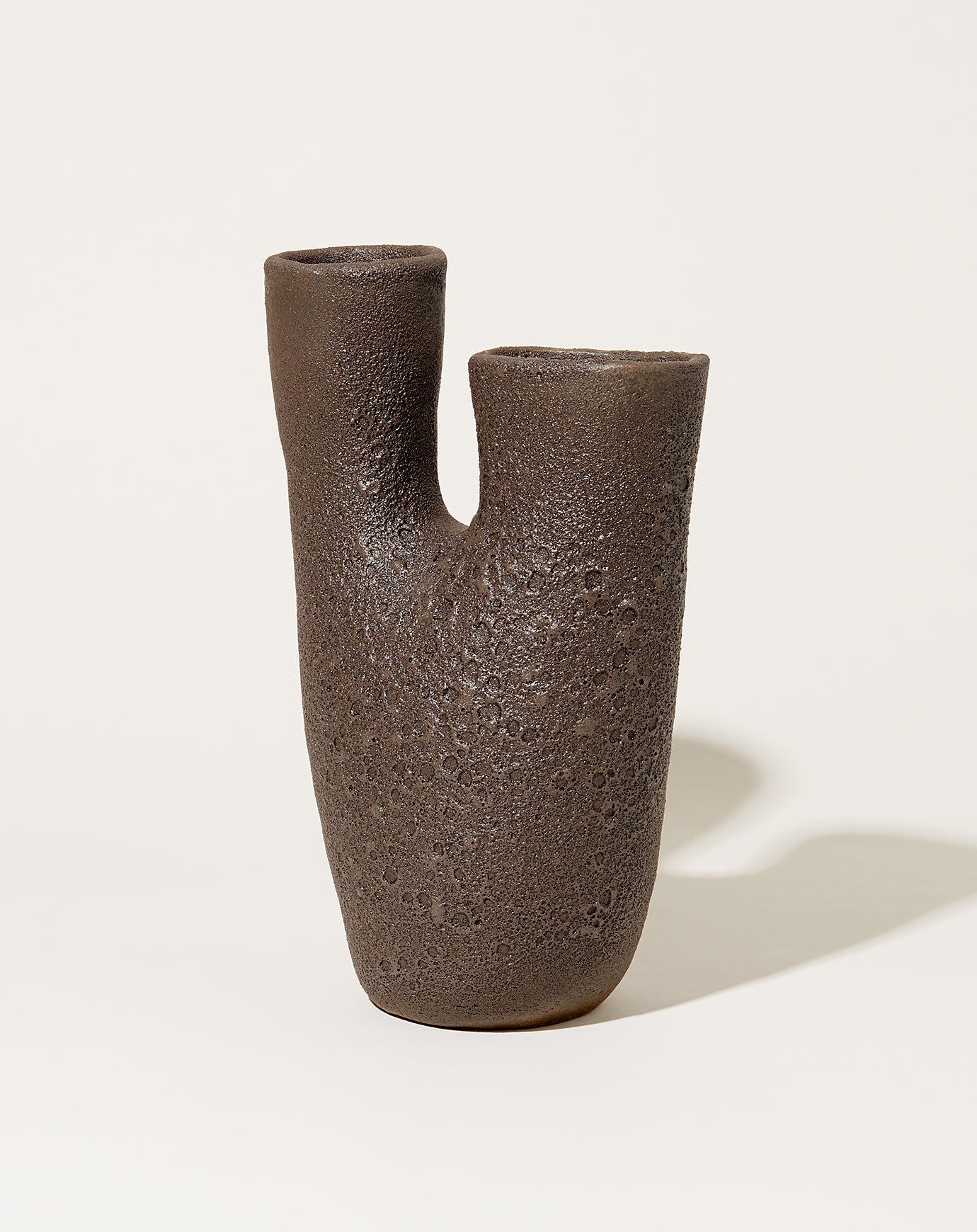 Nur Ceramics Acacia Vessel ° 1 in Black