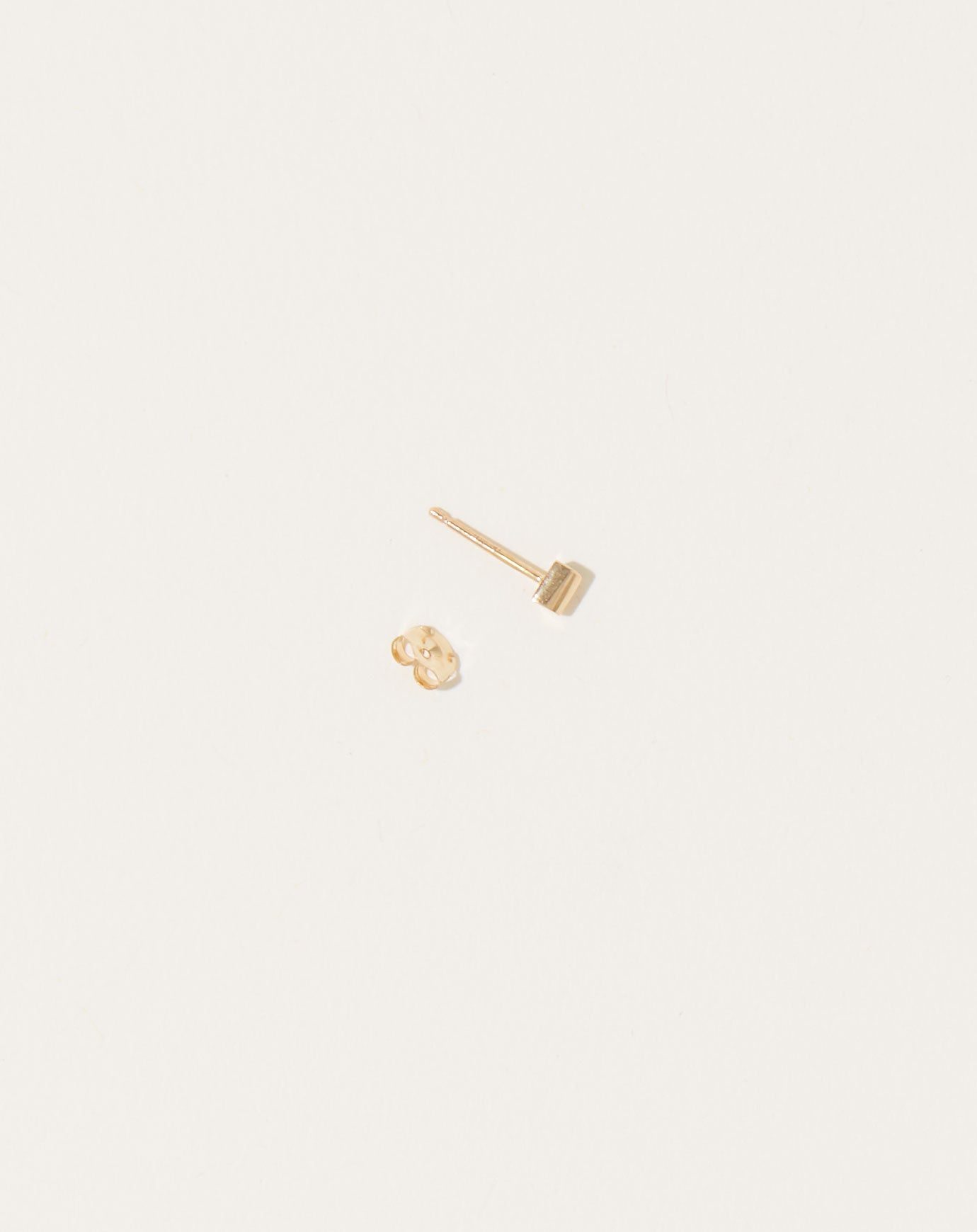 Quarry Short Rounded Bar Earring