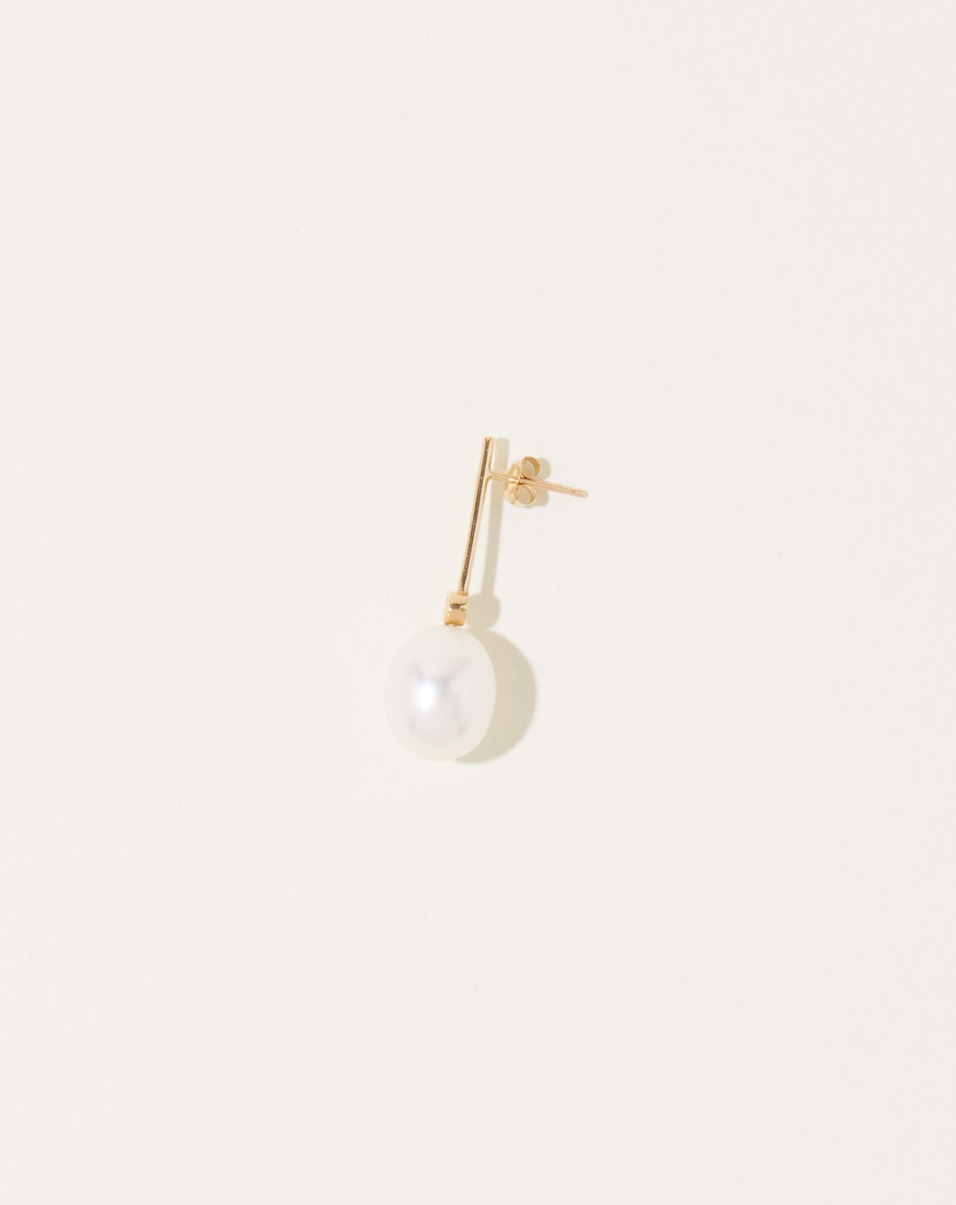 Quarry White Pearl Abbe Earring