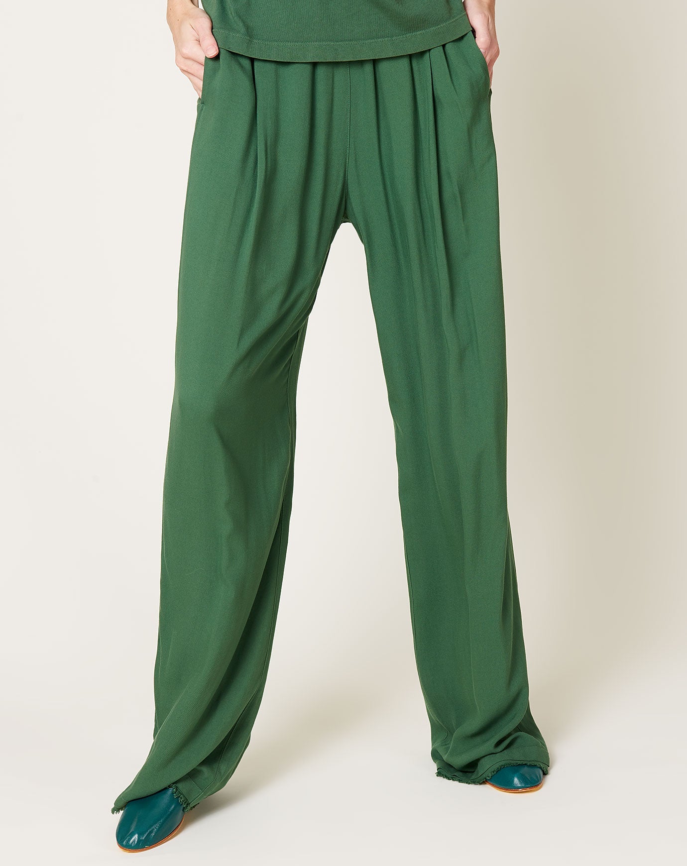 Raquel Allegra Ione Pant in Forest