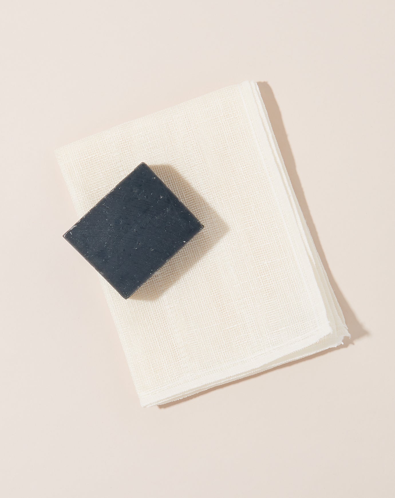 Saikai Okai Body Scrub Towel in White