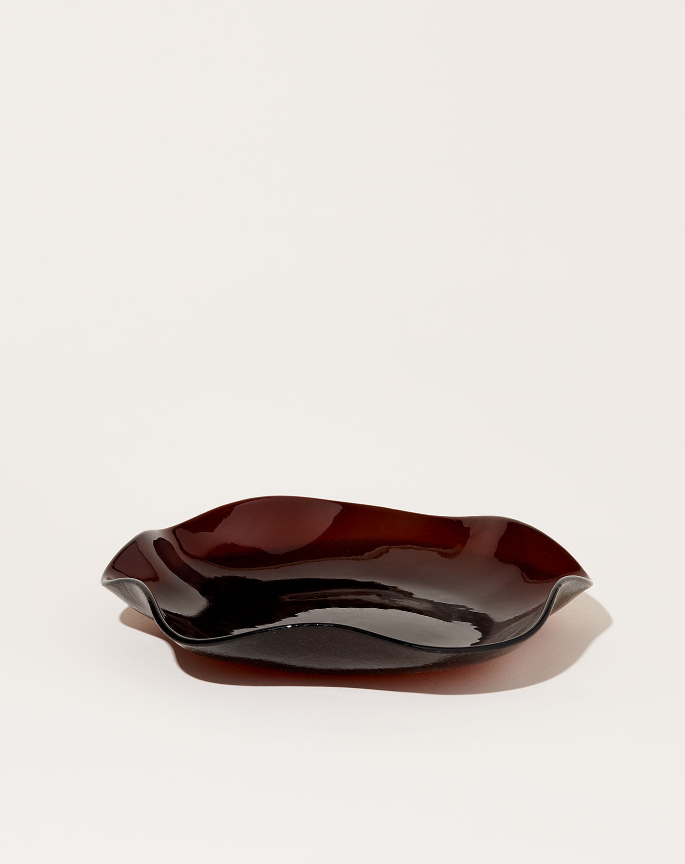 Sophie Lou Jacobsen Large Petal Plate in Pecan (Transparent)